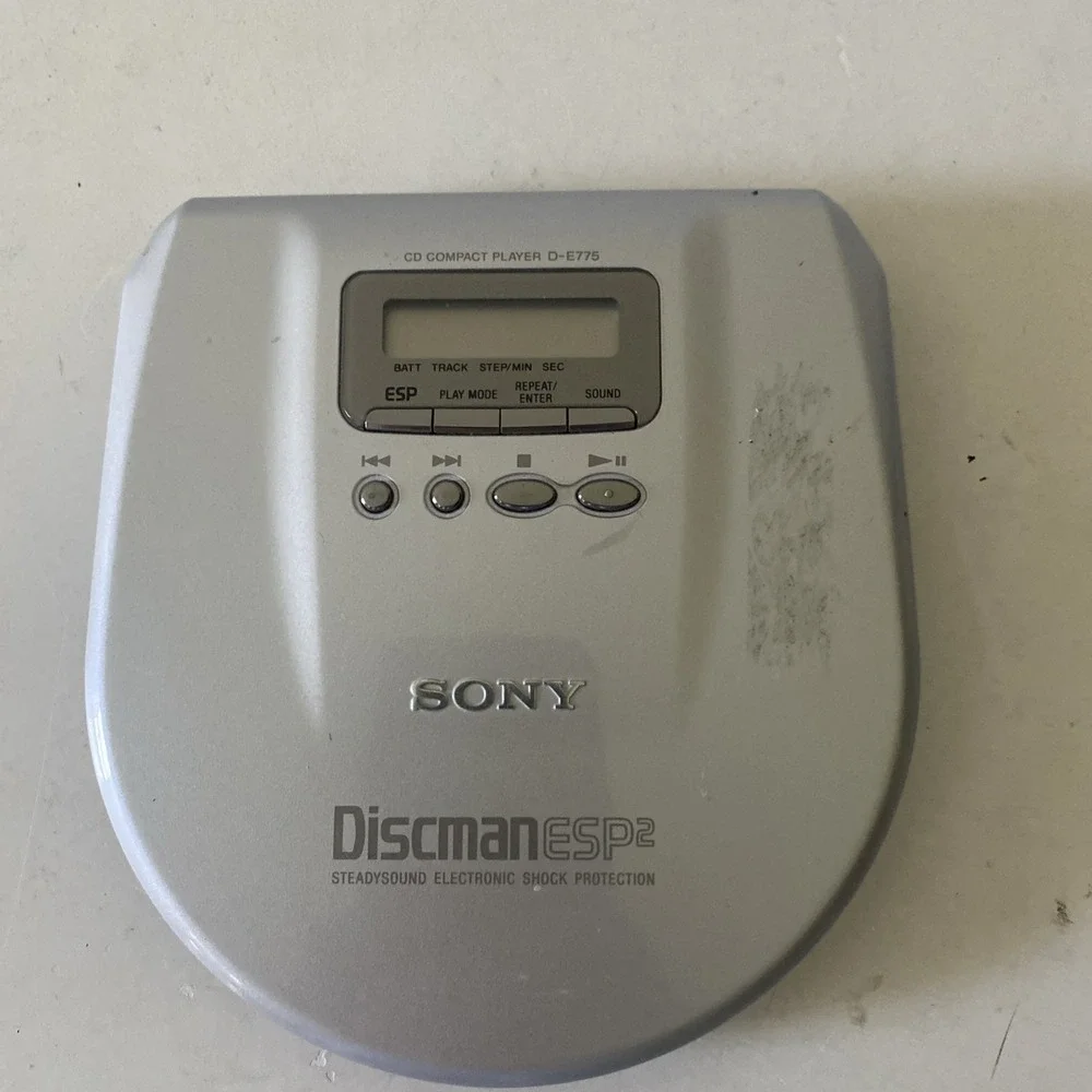 Sony Discman ESP2 Portable Personal CD Player Silver D-E775 Shock Protection